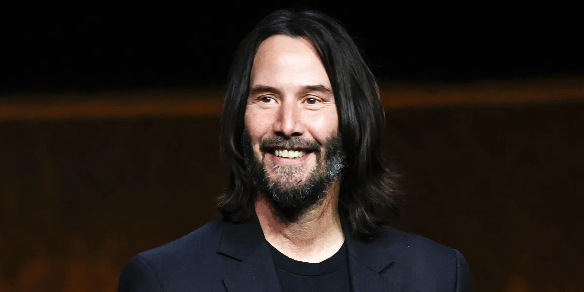 Keanu Reeves Has Worn Same Look For 30 Years — He Modestly Donates Millions While Matthew Perry Attacked Him in Memoir