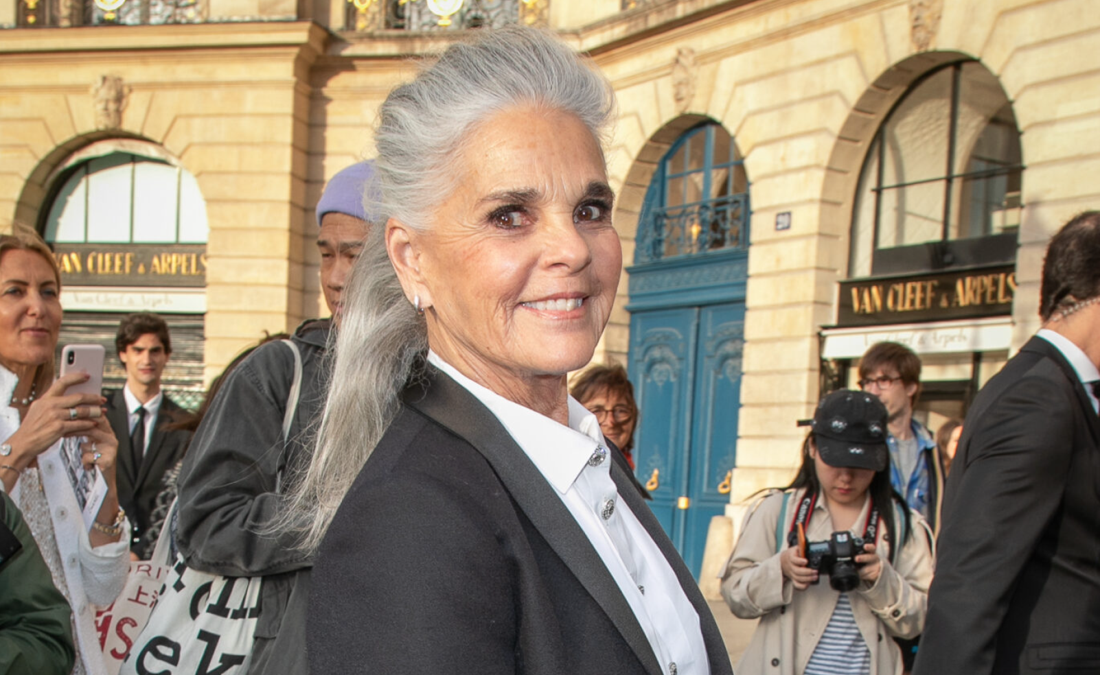 “Love Story” and “The Getaway” star Ali MacGraw showed her ageless look at 84 after sharing her fears about turning 80.