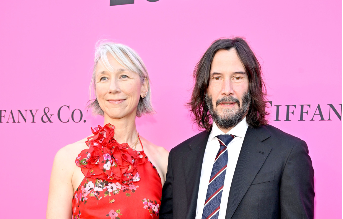 Keanu Reeves’ Girlfriend Defended Her Gray Hair — Couple of Times She Showed Her Dark Hair