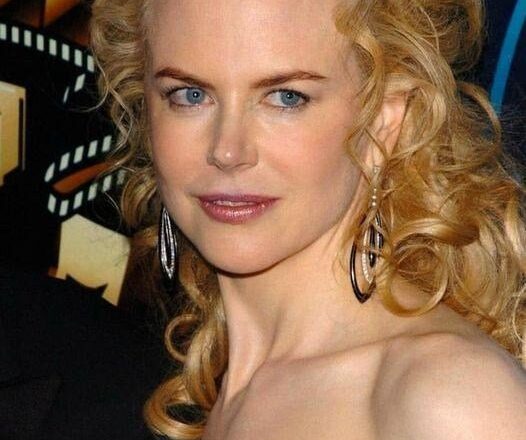 Kidman abandons dyeing her hair and leaves everyone speechless! The actress makes rare appearance with completely grayed hair!